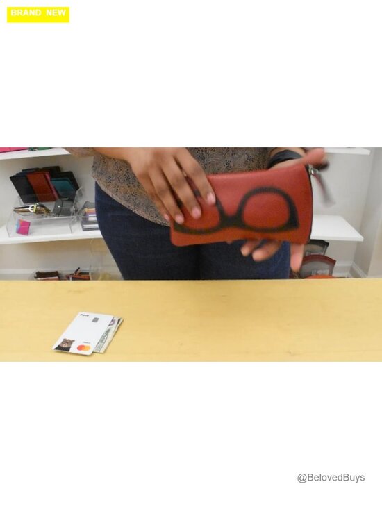 Smooth Leather Soft Eyeglass Case with RFID Blocking Lining Zip Closure